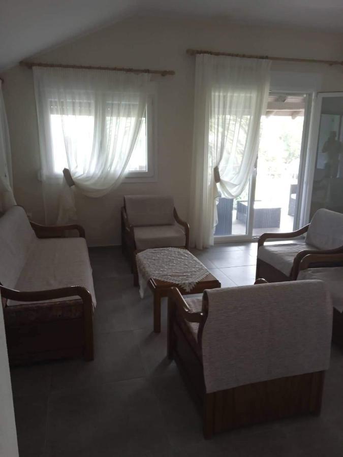 Villa Fotis View Paralía Skotínis 外观 照片